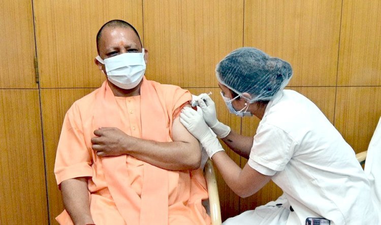 भाजपा के स्टार प्रचारक और यूपी के सीएम योगी आदित्य नाथ कोरोना पॉजिटिव, सोशल मीडिया पर शेयर की जानकारी