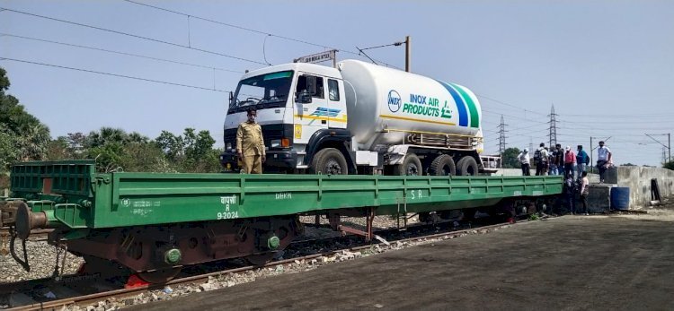 देश के कई राज्यों में कोरोना के हालात बद से बदतर, ऑक्सीजन कमी के चलते रेलवे चलाएगा "ऑक्सीजन एक्सप्रेस"