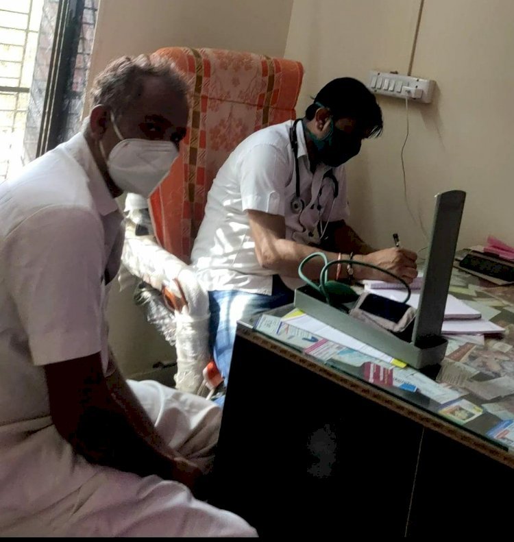 जालोर के रानीवाड़ा के पूजा अस्पताल में एक माह बाद भी झोलाछाप व्यक्ति कर रहा है लोगों का इलाज, चिकित्सा विभाग की बड़ी लापरवाही, बीसीएमओ ने दी थी क्लीन चिट,सीएमएचओ की जांच सवालों को घेरे में