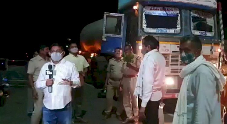 जालोर के माखुपुरा चेकपोस्ट पर जिला परिवहन अधिकारी की गंभीर लापरवाही, ग्रीन काॅरिडोर तो दूर ऑक्सीजन टैंकर को राजस्थान गुजरात सीमा पर आंधे घंटे तक रोका