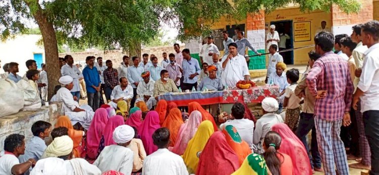 कैबिनेट मंत्री ने जैसलमेर में राजीविका के तहत चल रहे स्वयं सहायता समूह का किया औचक निरीक्षण
