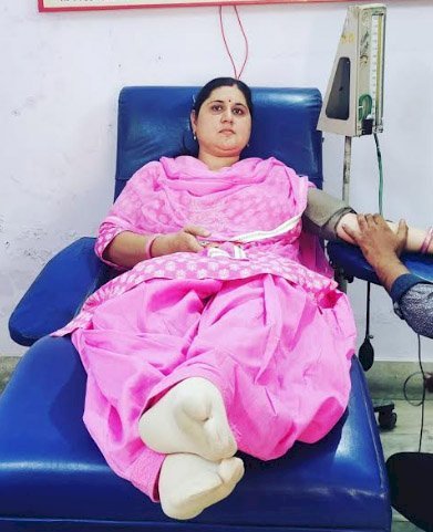 घर परिवार की जिम्मेदारी, रक्तदान में बढ़कर भागीदारी, साबित कर रहीं शक्ति का नाम नारी