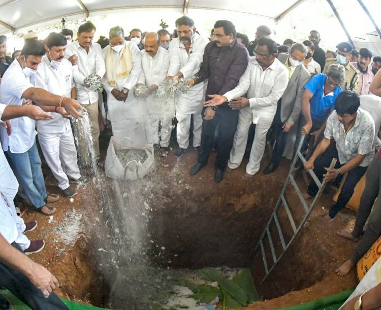 45 स्कूल, 26 अनाथालय, 16 वृद्धाश्रम, 19 गोशाला और 1800 अनाथ लड़कियों की हायर एजुकेशन की जिम्मेदारी लेने वाले सुपर स्टार पुनीत को अंतिम विदाई