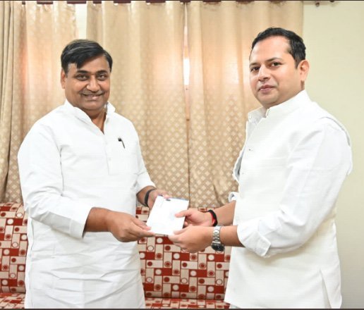 आरसीए अध्यक्ष वैभव गहलोत ने पीसीसी अध्यक्ष गोविंद सिंह डोटासरा को किया मैच के लिए आमंत्रित, सोशल मीडिया पर ट्रोल