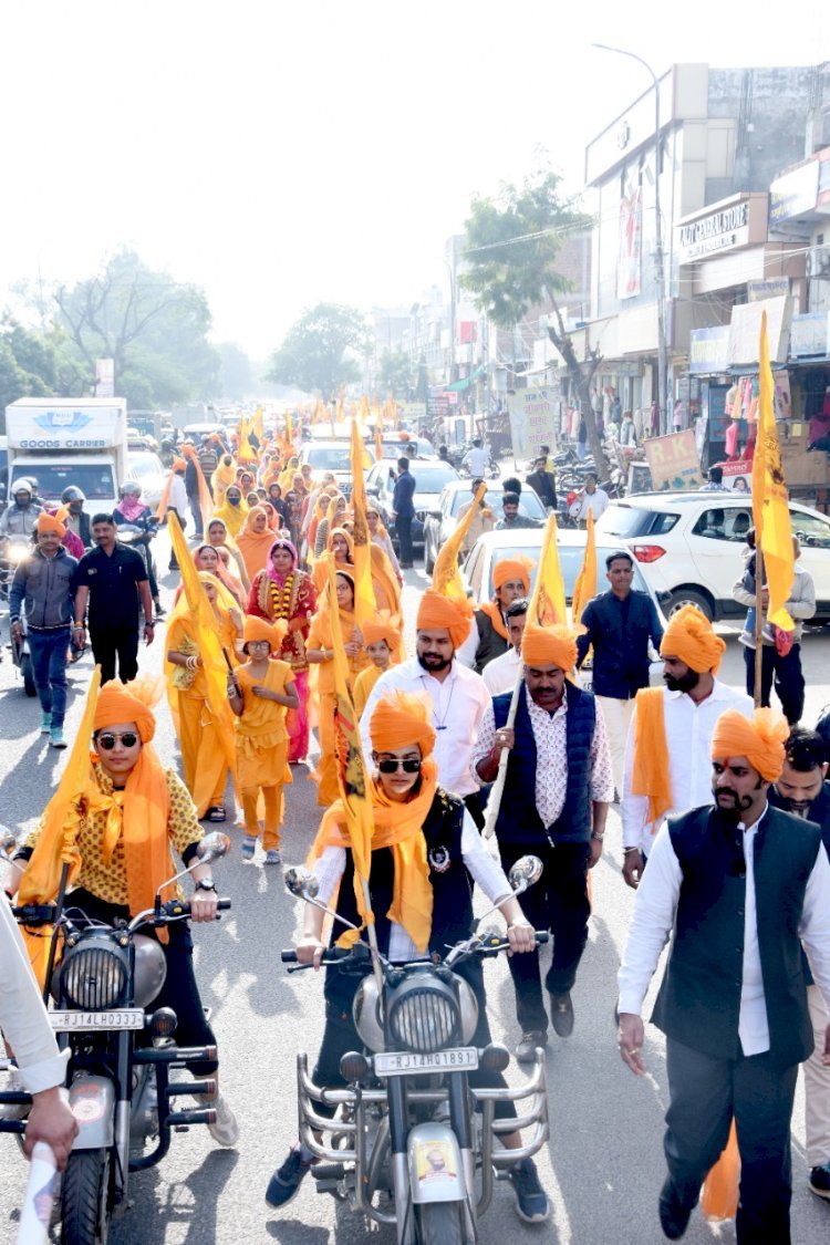 Shree kshatriy yuvak sangh का हीरक जयंती समारोह के उपलक्ष में क्षत्राणियों ने किया पथ संचलन, हर गली—चौराहे पर पुष्प वर्षा से स्वागत