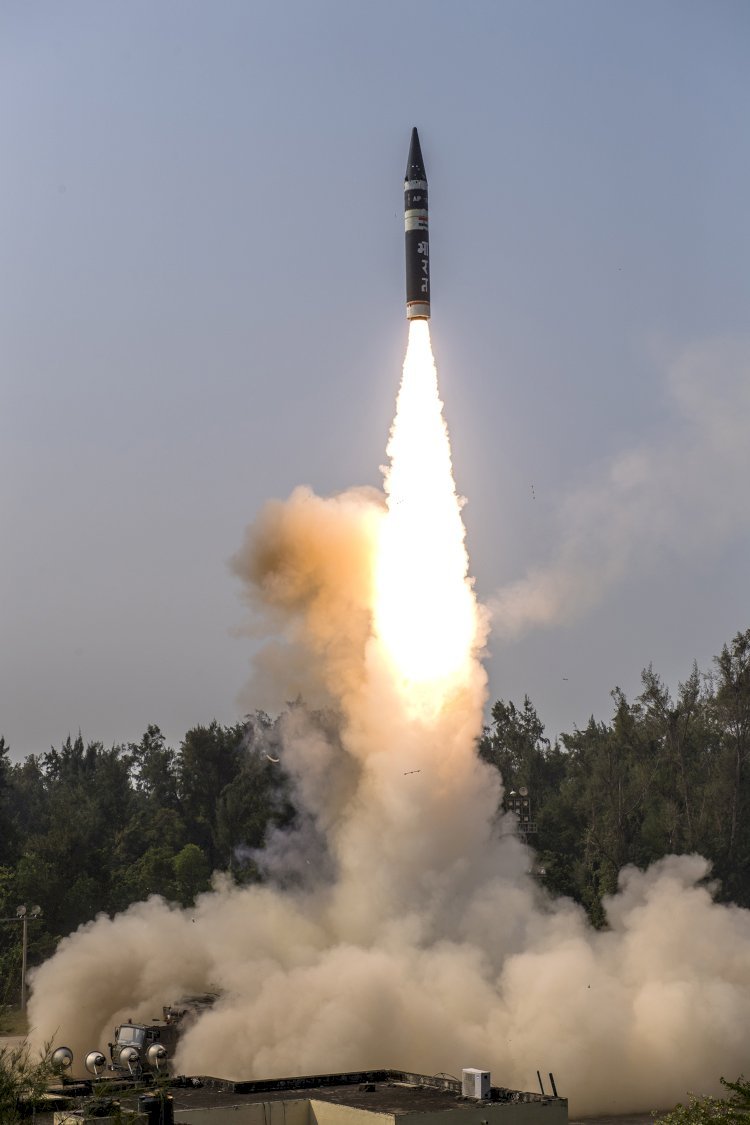 Defense Research and Development Organization ने बैलिस्टिक मिसाइन अग्नि पी का किया सफल परीक्षण