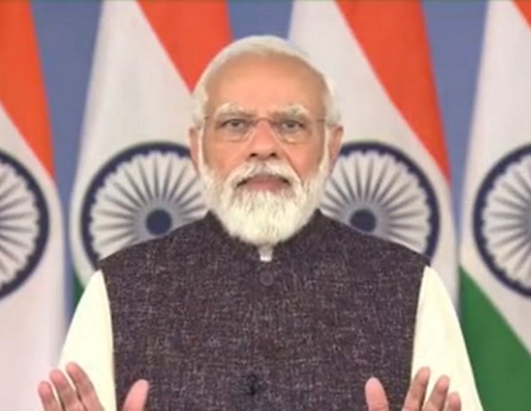 Prime minister ने भारत में 3 जनवरी से 15 से 18 साल तक वालों को वैक्सीन और 10 जनवरी से फ्रंटलाइन वर्कर्स को कोरोना की बूस्टर डोज लगाने का किया ऐलान