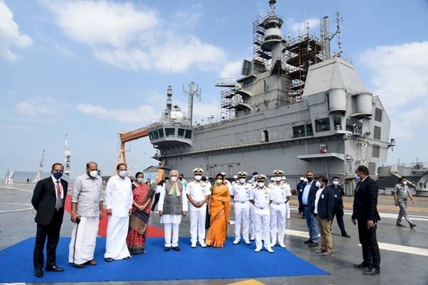 India के उपराष्ट्रपति एम वेंकैया नायडु ने स्वदेशी विमानवाहक पोत INS Vikrant का किया दौरा