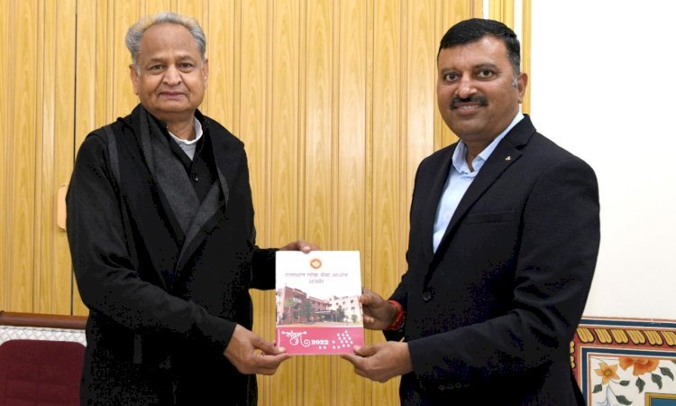 Chief Minister  अशोक गहलोत ने स्पंदन पत्रिका तथा मैन्यूअल के हिन्दी संस्करण का किया विमोचन