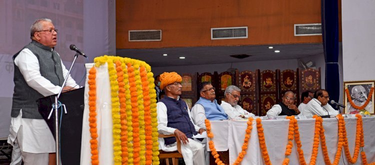 राज्यपाल कलराज मिश्र ने पूर्व विधायक संघ के स्ने​ह मिलन समारोह में कहा कभी पूर्व नहीं होता जनप्रतिनिधि