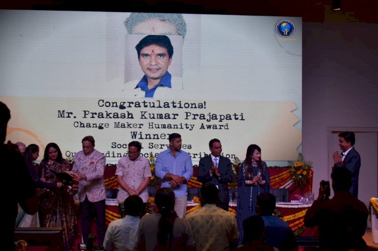 समाजसेवी प्रकाश प्रजापाति विजेता-चेंजमेकर ह्यूमैनिटी अवार्ड से जयपुर में सम्मानित
