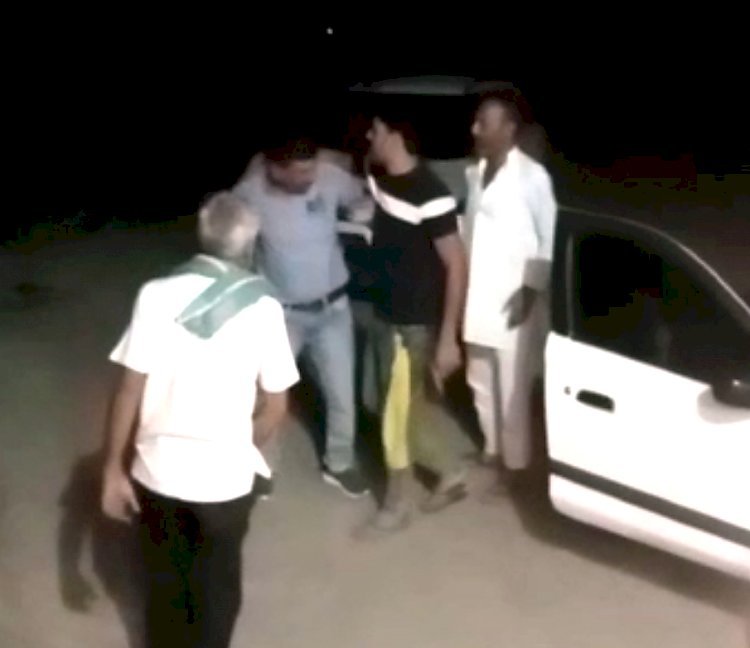 आठ बजे बाद शराब देने के लिए ठेकेदार पर तानी पिस्तौल, कहा जेल में रहकर आया हूं, पकड़कर पुलिस को सौंपा