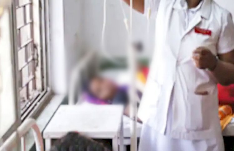 नर्सिंग स्टाफ रूम में नर्स को अकेला देख मरीज ने खोया आपा और...