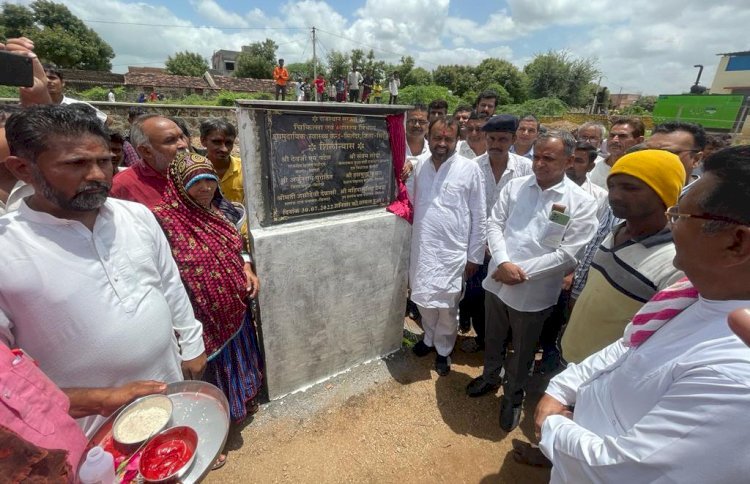 सिलदर में 4.40 करोड से बन रहे सामुदायिक स्वास्थ्य केन्द्र का संयम लोढा ने किया शिलान्यास
