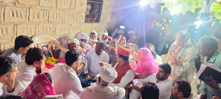 मासूम बच्चों से बार-बार पूछा जा रहा सवाल क्या स्कूल में मटका था