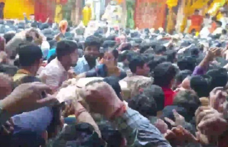 मुथरा के बांके बिहारी मंदिर में बड़ा हादसा, मंगला आरती में अफरा-तफरी, दो श्रद्धालुओं की मौत, कई घायल