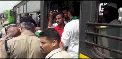 दिल्ली में दाखिल हो रहे किसानों को पुलिस ने हिरासत में लिया