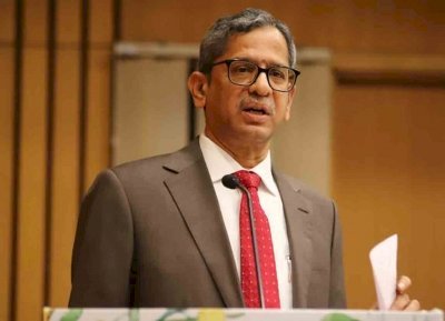 केंद्र बनाम दिल्ली सरकार: सेवाओं के नियंत्रण के मुद्दे पर सुनवाई करेगी न्यायमूर्ति चंद्रचूड़ की अगुवाई वाली पीठ