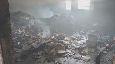 गिरिडीह के कस्तूरबा गांधी आवासीय विद्यालय में भीषण आग, बाल-बाल बचीं 400 छात्राएं