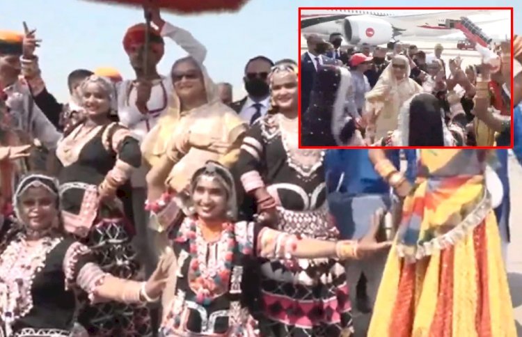जयपुर एयरपोर्ट पर झूम कर नाची बांग्लादेश की पीएम शेख हसीना, रंगी राजस्थानी रंग में