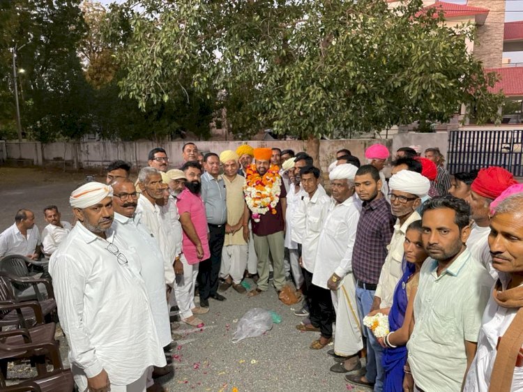 कैलाशनगर के ग्रामीणों ने शिवगंज पहुंच विधायक संयम लोढ़ा का किया अभिनंदन