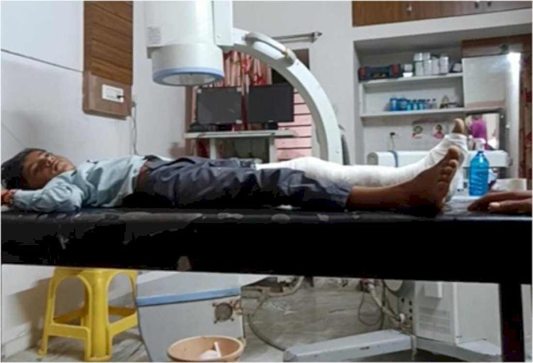 कौन करेगा कार्रवाई: सुविधाओं के पैरोकार सीएम सलाहकार के क्षेत्र में संक्रमण का खेल, आखिर किनके वरदहस्त से घर पर अपनी प्रेक्टिस चमका रहा डॉक्टर!
