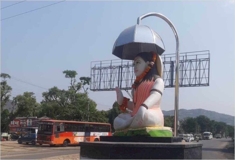 सिरोही में नगर परिषद के द्वारा कोर्ट के आदेश की हो रही अवहेलना, मूर्तियों पर स्टे के बावजूद लगी छतरी, पूर्व पार्षद ने आयुक्त को दिया प्रार्थना पत्र